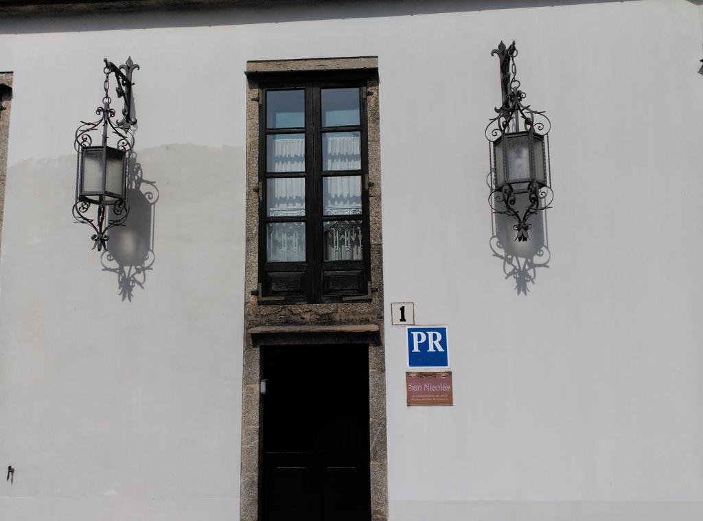 Pr San Nicolas Santiago de Compostela Exterior photo